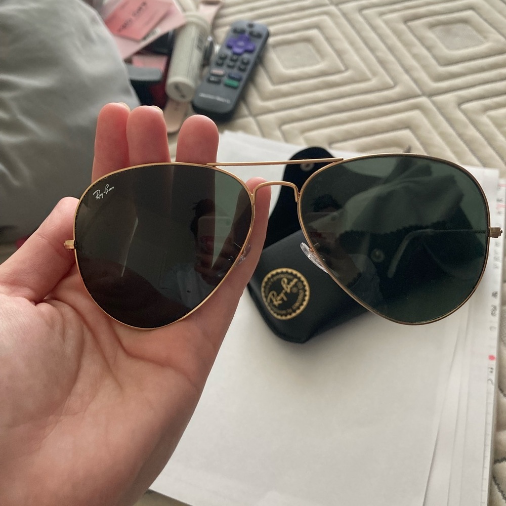 Classic Ray-Ban Aviator Sunglasses
